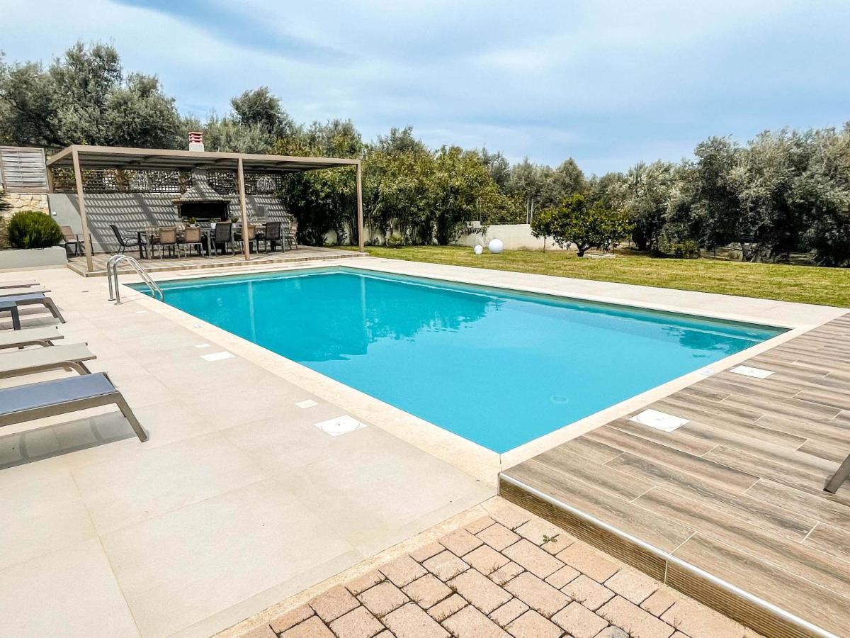 Villa Aelia I Modern & Ideal For Large Groups Galatas  Luaran gambar