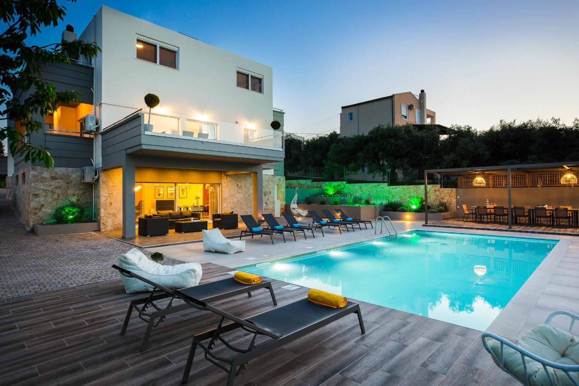 Villa Aelia I Modern & Ideal For Large Groups Galatas  Luaran gambar